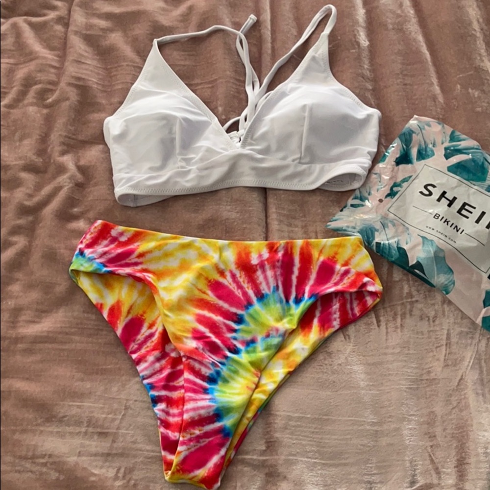 NWT Tie dye and white bikink